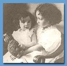 Irene and Eve Curie as little girls